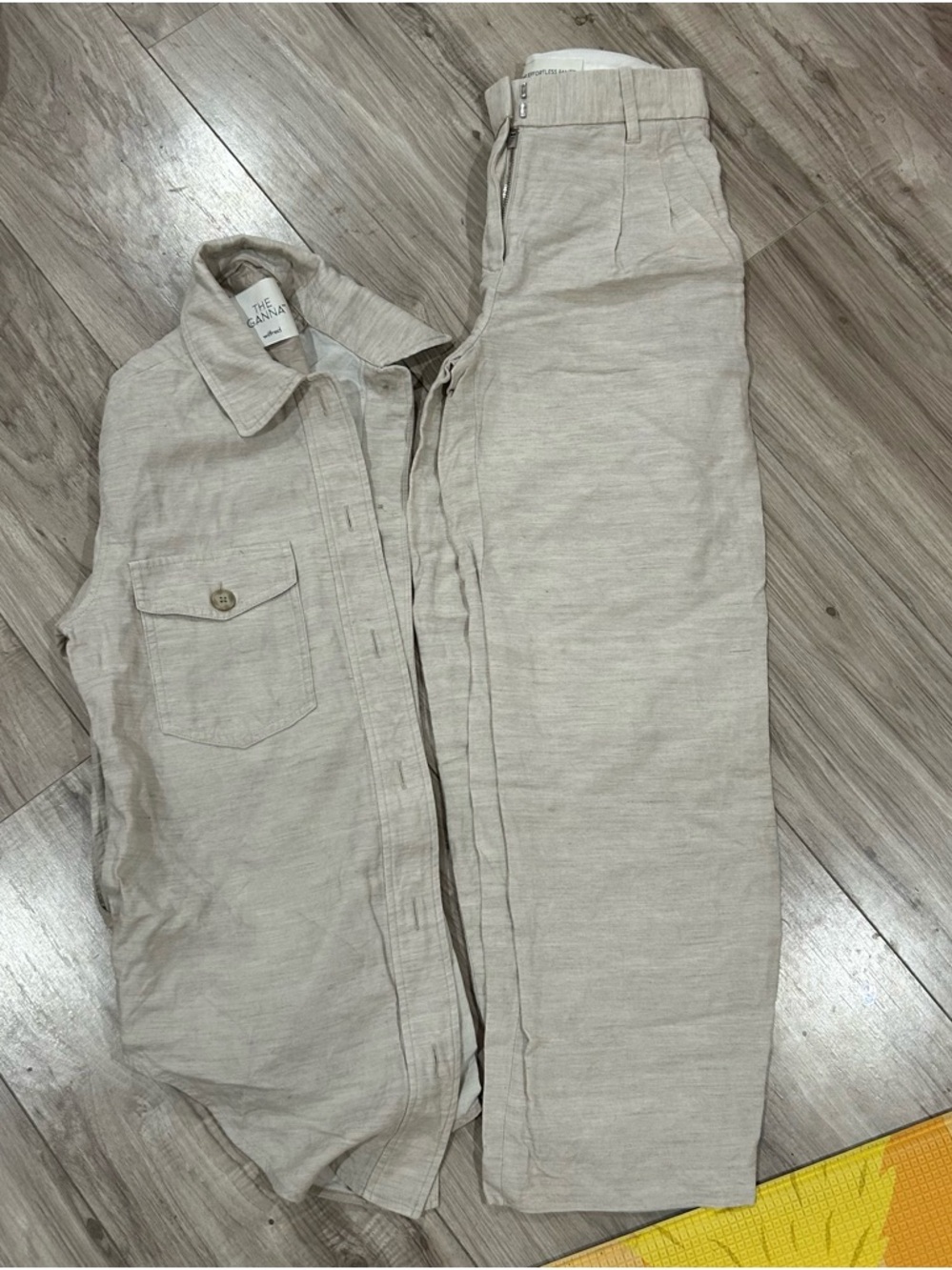 Wilfred Linen-Blend Khaki Pants in Light Beige